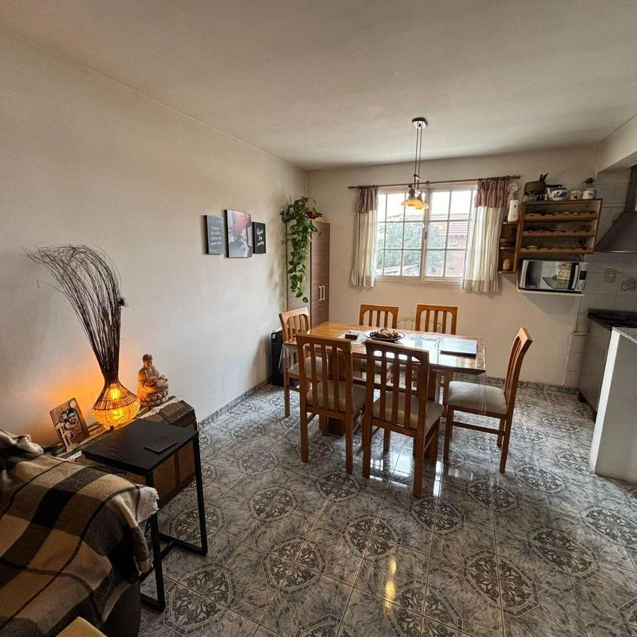 Foto de Dúplex con pileta en calle 143 entre 39 y 40, imagen 2
