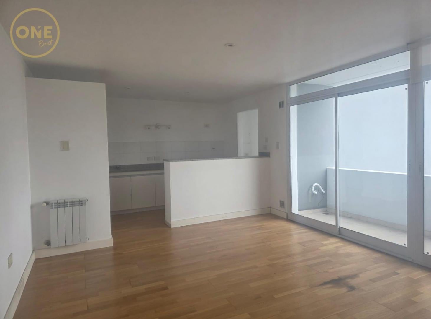 Foto de Departamento de 1 dormitorio y cochera en alquiler en La Plata, imagen 1