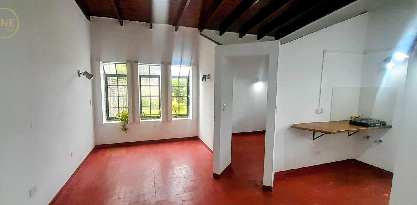 Foto de Casa (PH) en alquiler en Gonnet, imagen 4