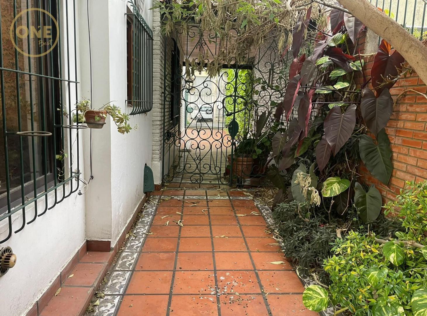 Foto de Casa en venta en La Plata, imagen 2