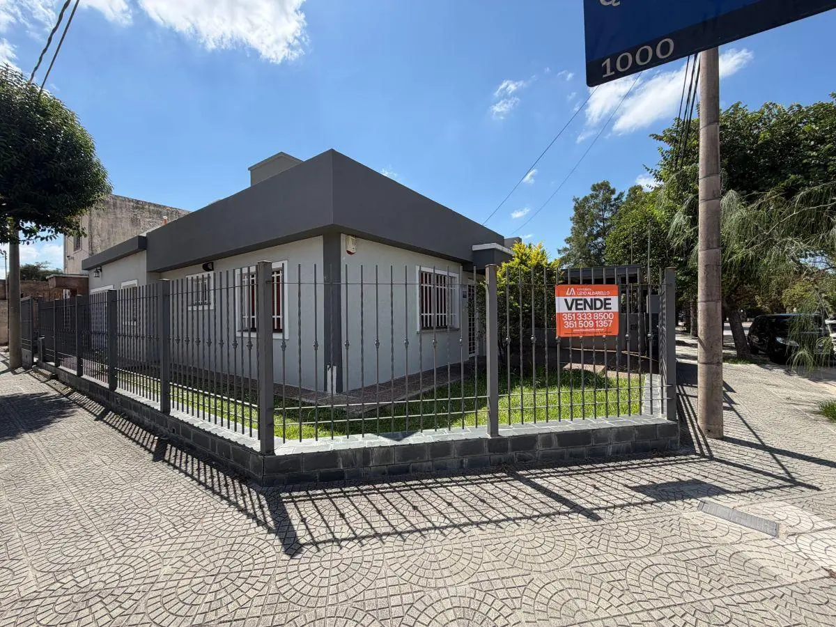 VENDO HERMOSO PH REMODELADO DE 3 HABITACIONES EN B° RESIDENCIAL AMERICA 3