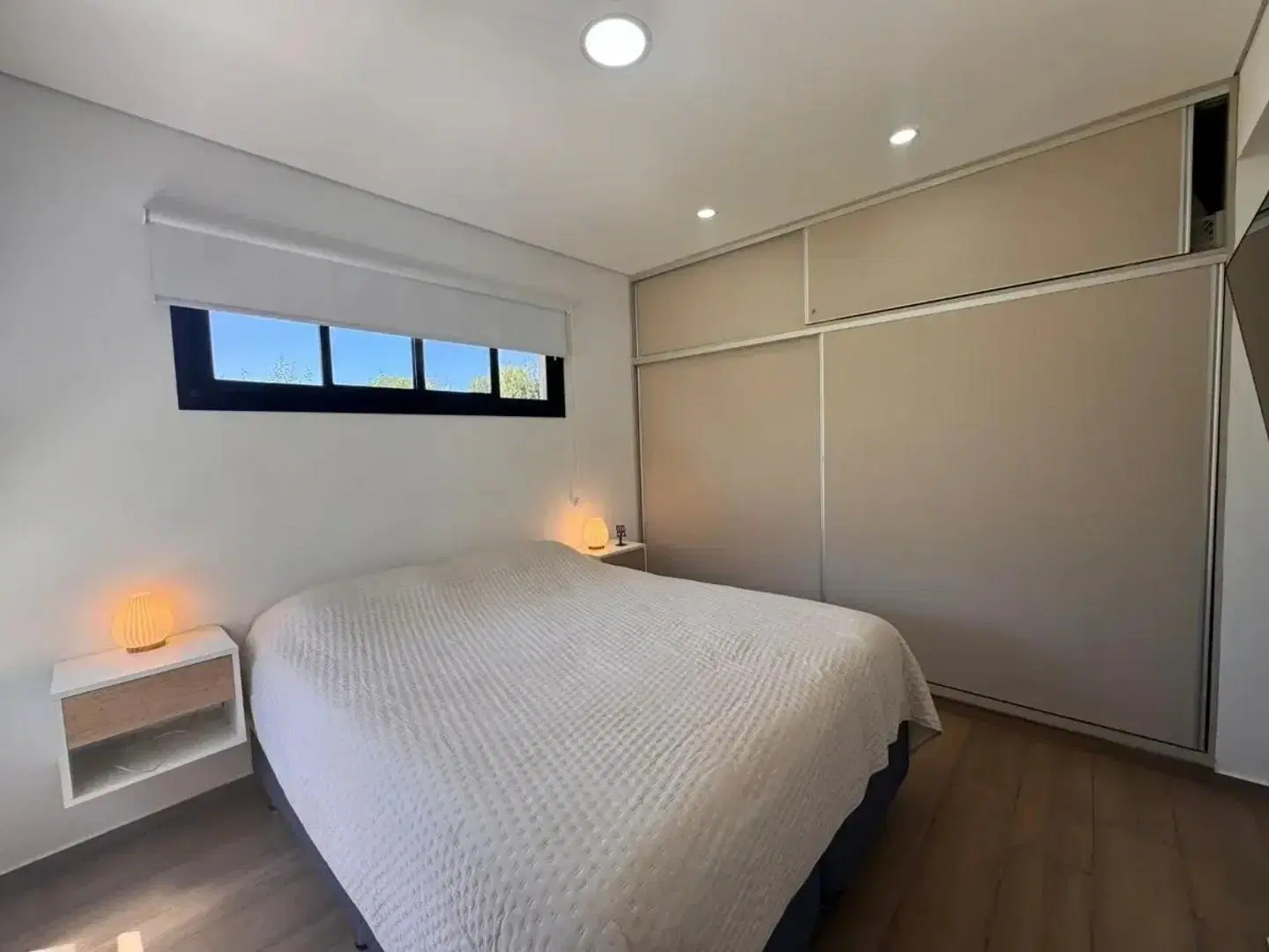 Casa amueblada a estrenar en Costa del Este 5