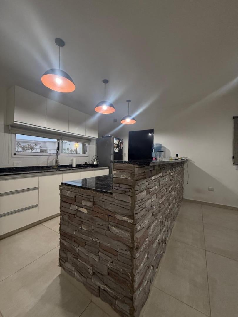 Casa en San Ramón Pilar del este - Acepta permuta