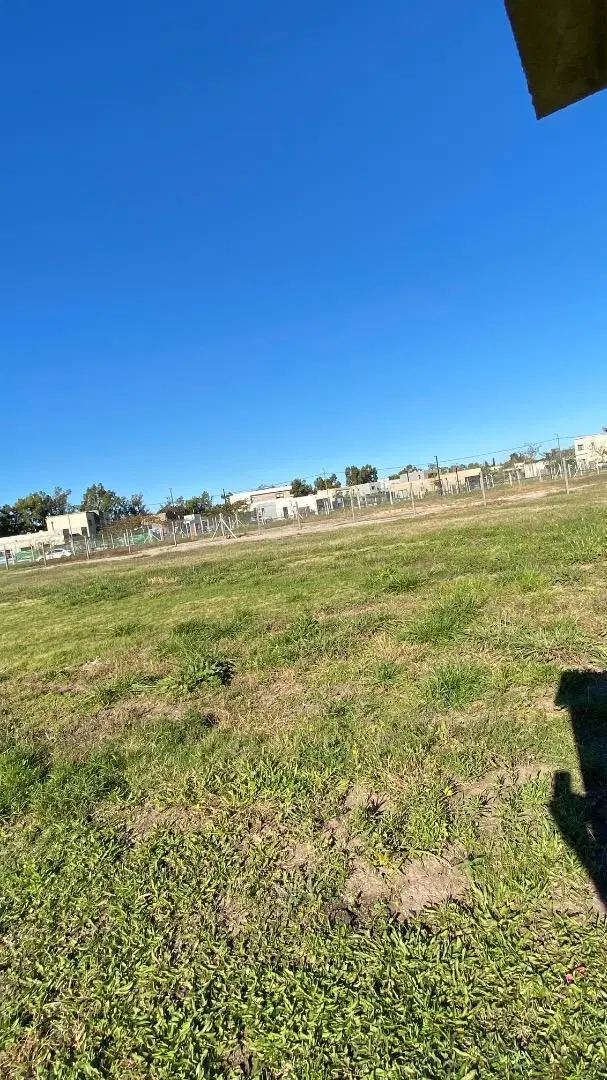 Lote central en SANTA SOFIA 2