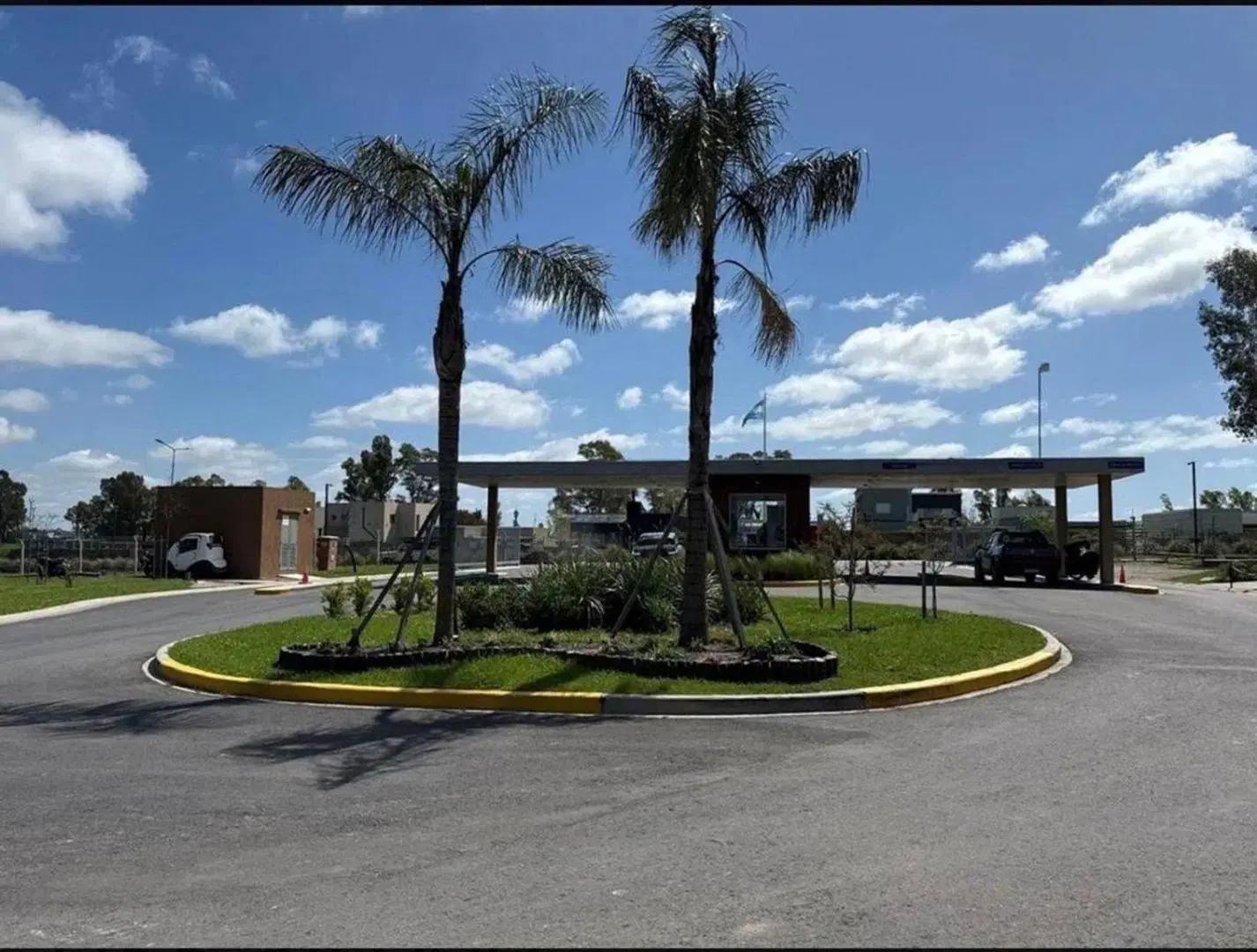 Lote central en SANTA SOFIA 1
