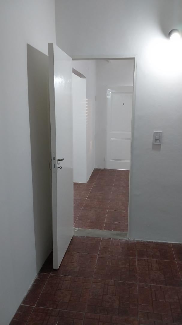 Foto de Excelente Inversión- Venta 4 dptos y 1 local con renta, imagen 2