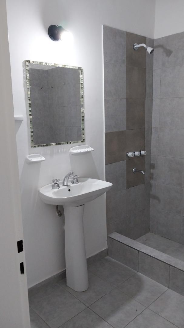 Foto de Excelente Inversión- Venta 4 dptos y 1 local con renta, imagen 5