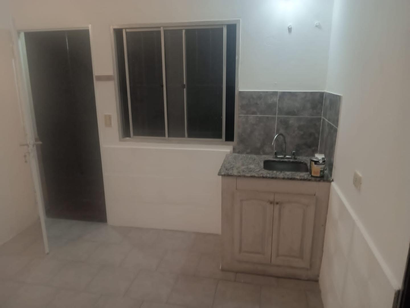 Foto de Excelente Inversión- Venta 4 dptos y 1 local con renta, imagen 3