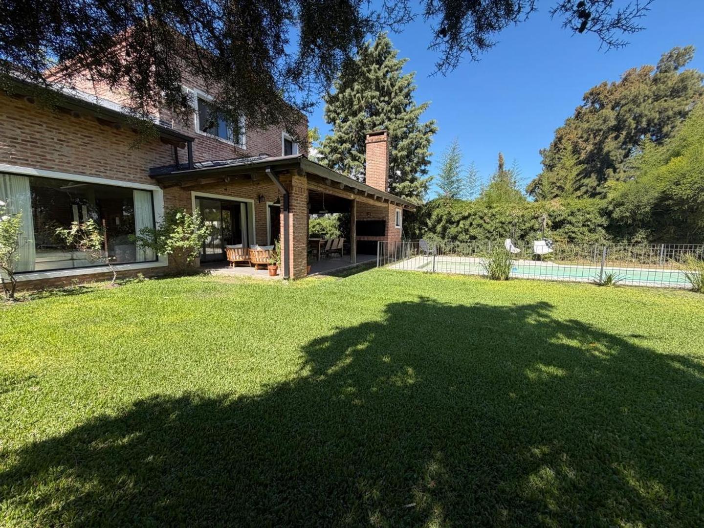 Foto de VENTA CASA 6 AMBIENTES EN LOS PILARES, imagen 1