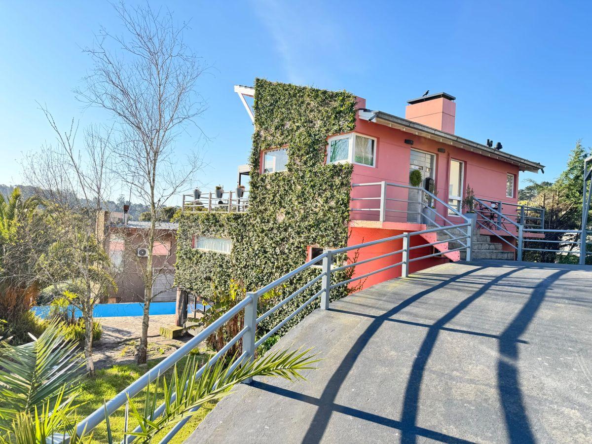 Foto de Casa en venta c/ cochera en Sierra de los Padres, imagen 2