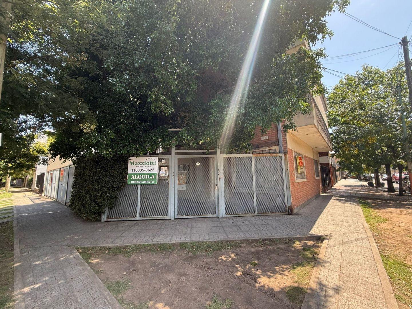 Departamento 2 ambientes. | Carlos Pellegrini al 1400