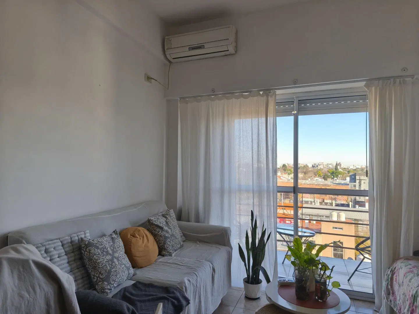 Departamento monoambiente. | SUCRE, ANTONIO J. DE al 200 2