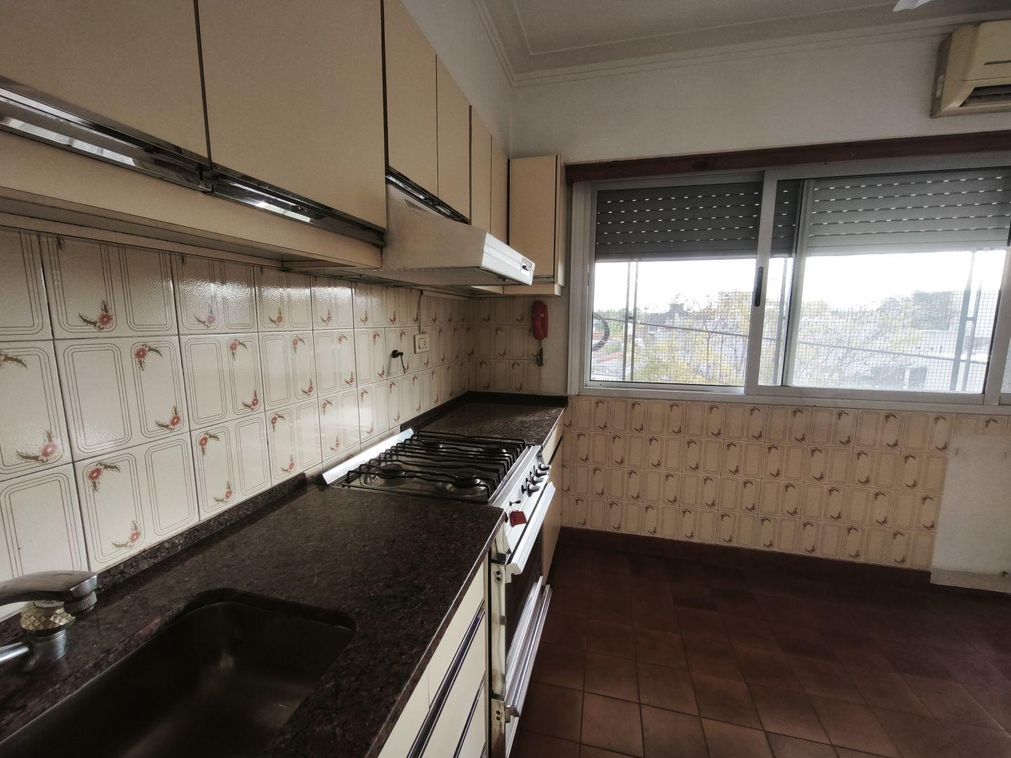 Foto de Departamento en alquiler Castelar, imagen 2