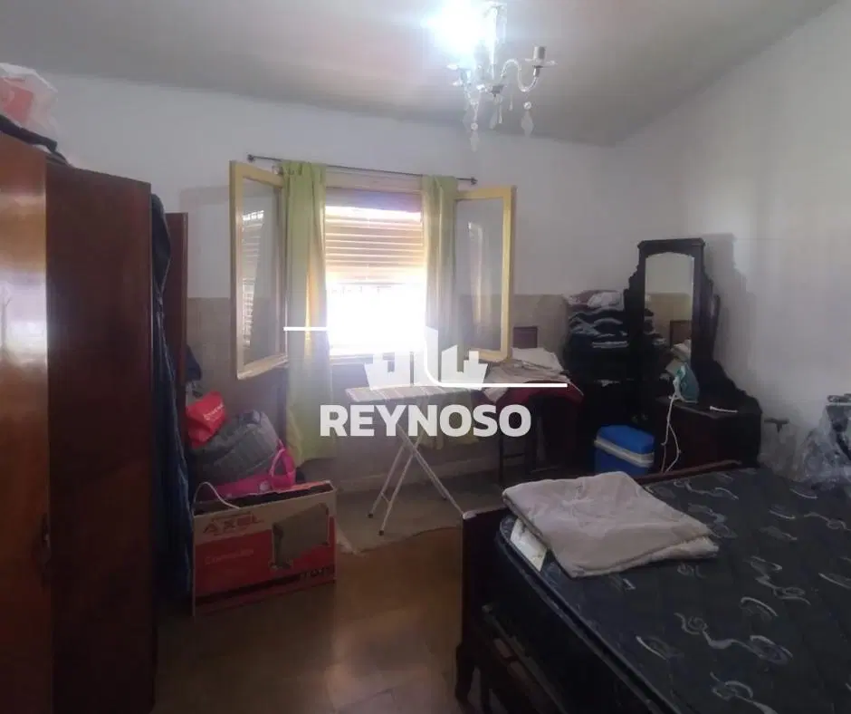 Casa en Venta en Barrio Ferroviario | 3 Dormitorios | Pileta y Amplio Jardín 2