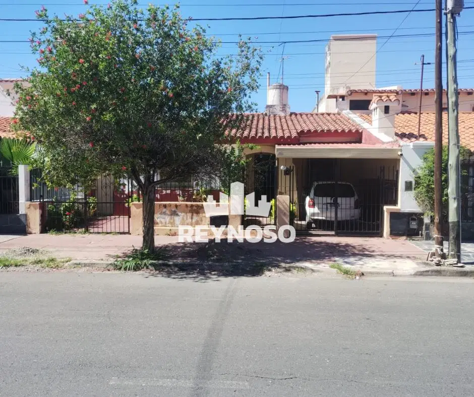 Casa en Venta en Barrio Ferroviario | 3 Dormitorios | Pileta y Amplio Jardín 5