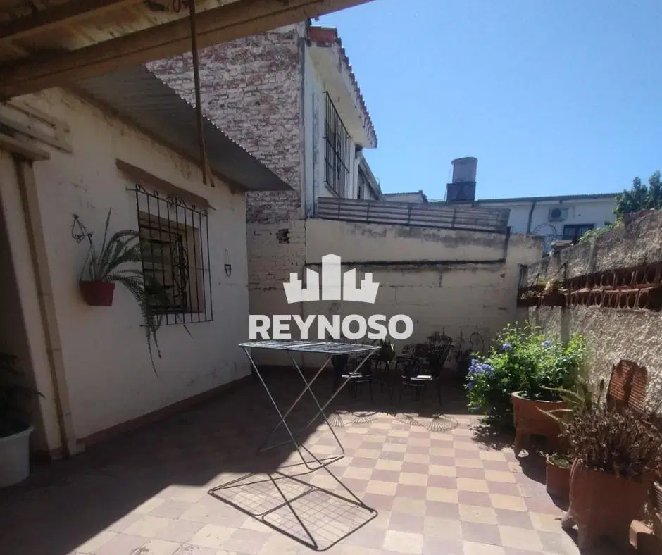 Casa en Venta en Barrio Ferroviario | 3 Dormitorios | Pileta y Amplio Jardín 3