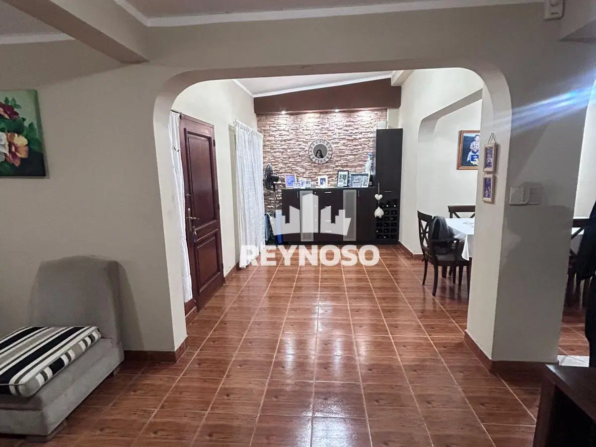 Casa en venta – Barrio Parque Belgrano, Salta – 3 dormitorios, cochera y quincho 1