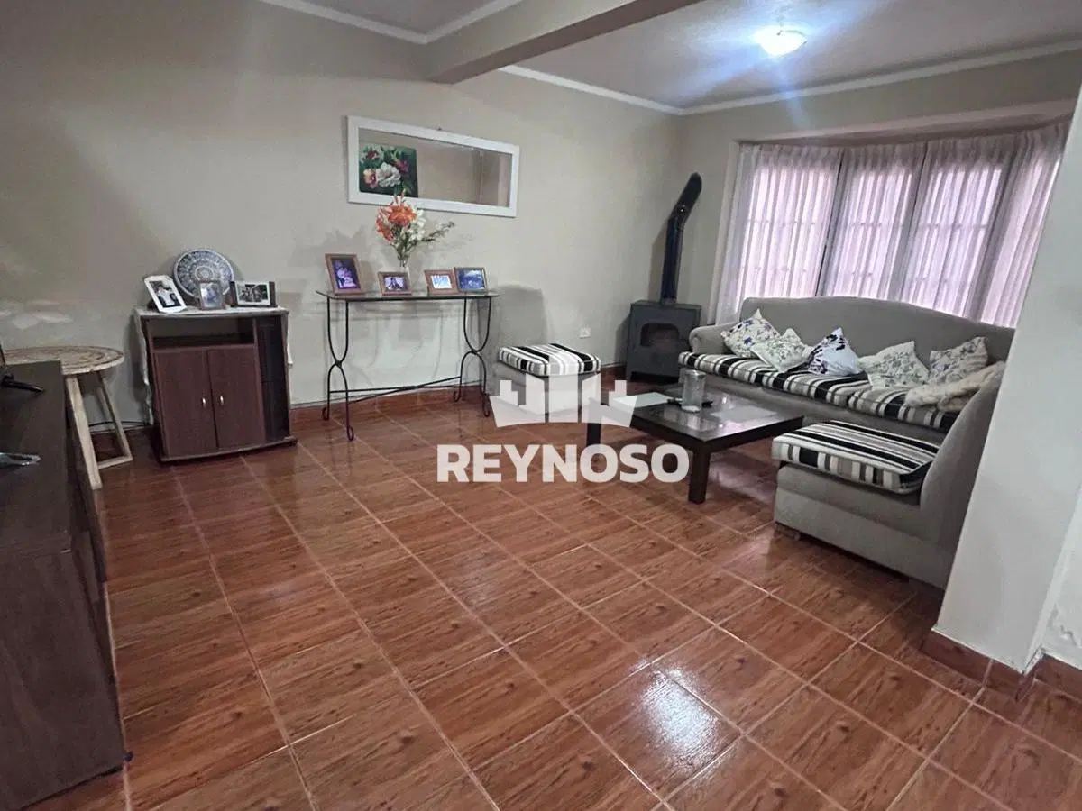 Casa en venta – Barrio Parque Belgrano, Salta – 3 dormitorios, cochera y quincho 3