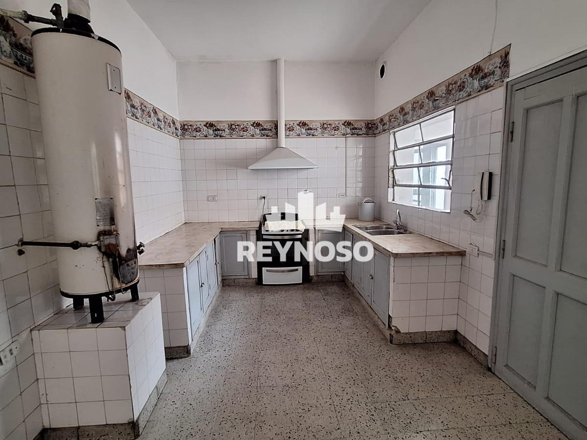 Foto de Casa en venta – Av. San Martín 300, Salta – 5 dormitorios, terreno 402, imagen 3