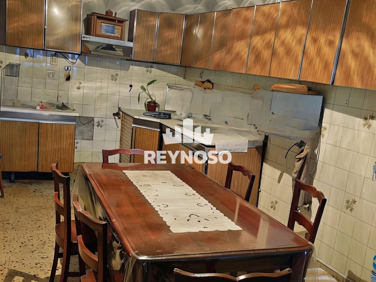 Foto de Casa Amplia de 2 Plantas con Quincho y Galpón | 306 m² Cubiertos, imagen 1