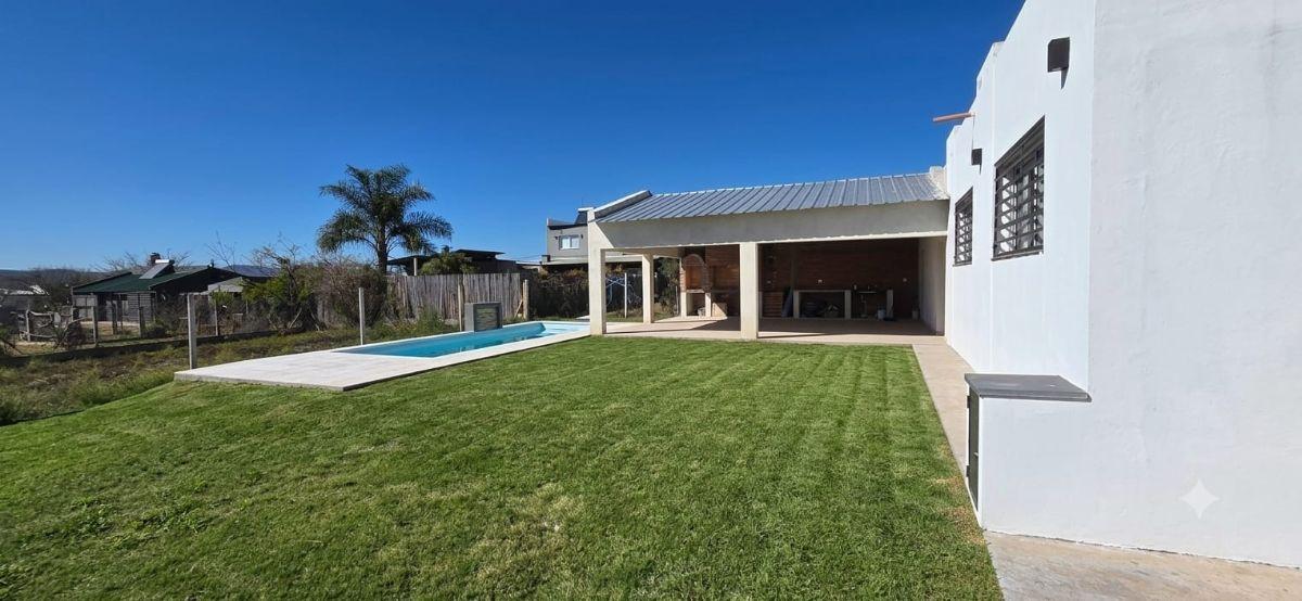 Foto de Casa con pileta y quincho en Loteo Los Nogales | Terreno de 527 m², imagen 5