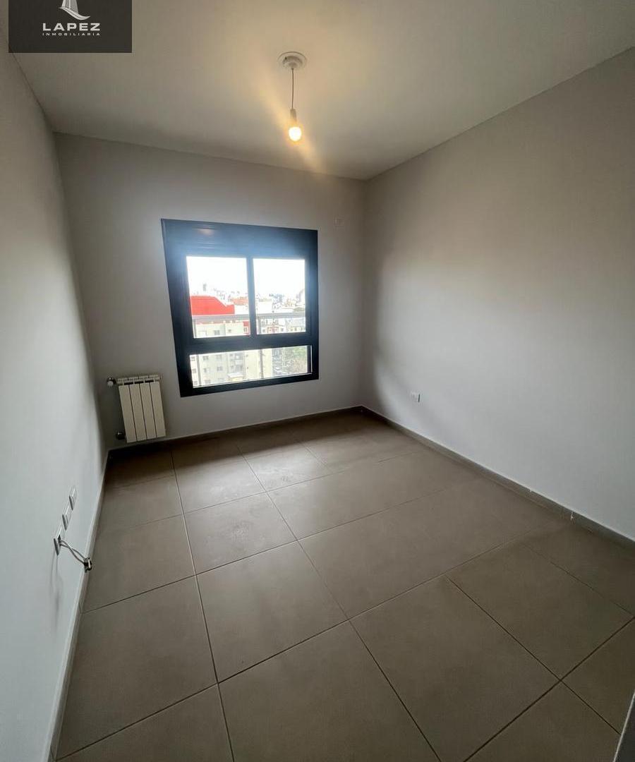 Foto de ALQUILER - Departamento en altura Amplio y luminoso de Dos dormitorios, imagen 4