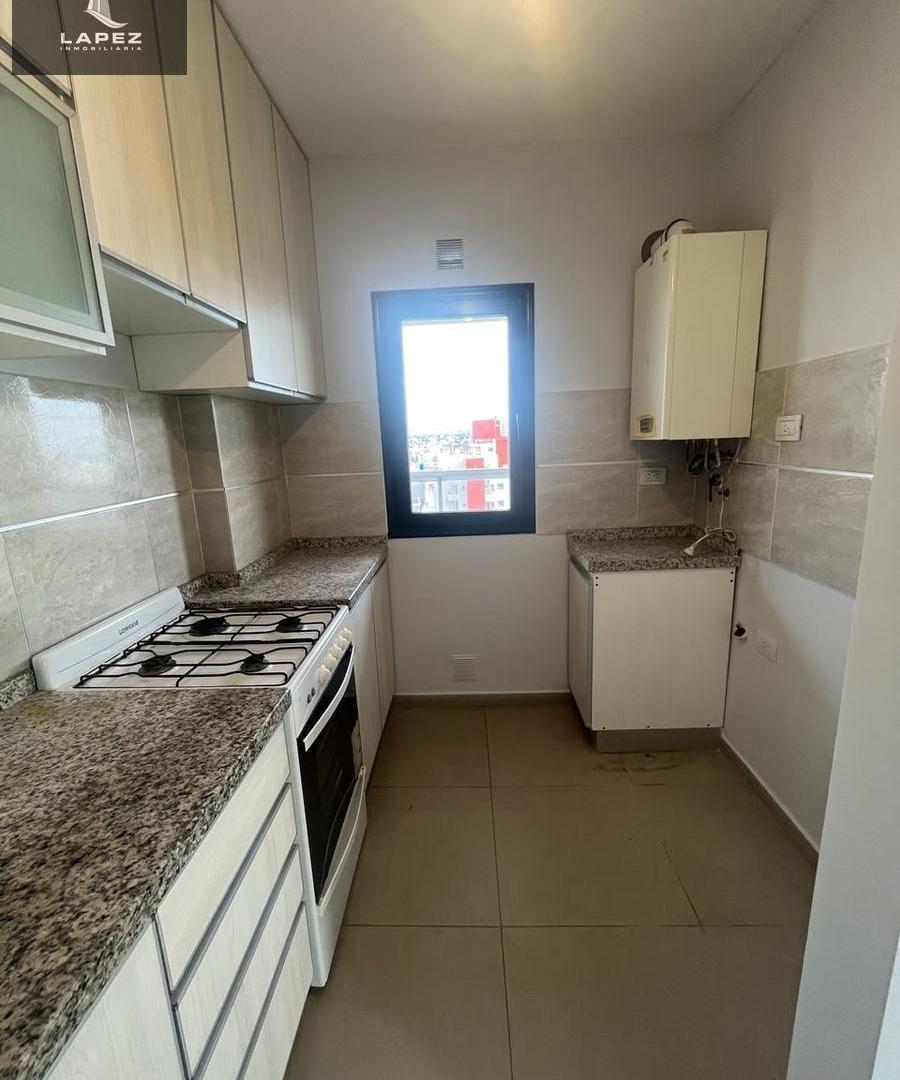 Foto de ALQUILER - Departamento en altura Amplio y luminoso de Dos dormitorios, imagen 2