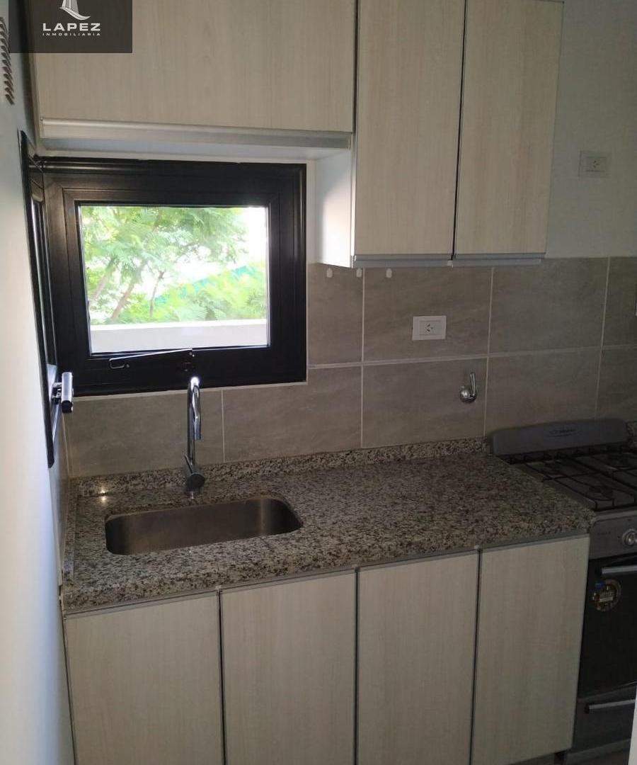 Foto de Alquiler - Departamento Alberdi - Un Dormitorio Amplio con Balcon, imagen 2
