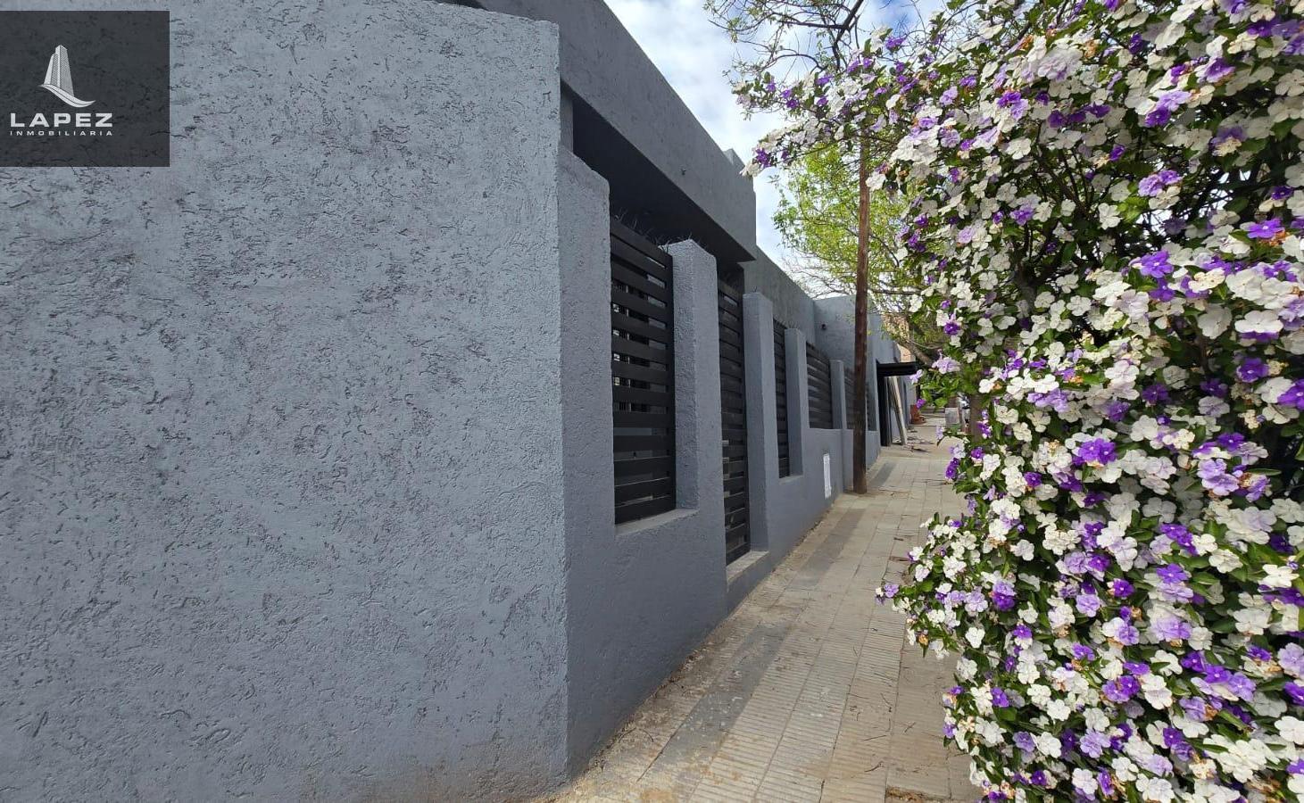 VENTA en Barrio Crisol - Casa de Tres Dormitorios en etapa final de remodelacion