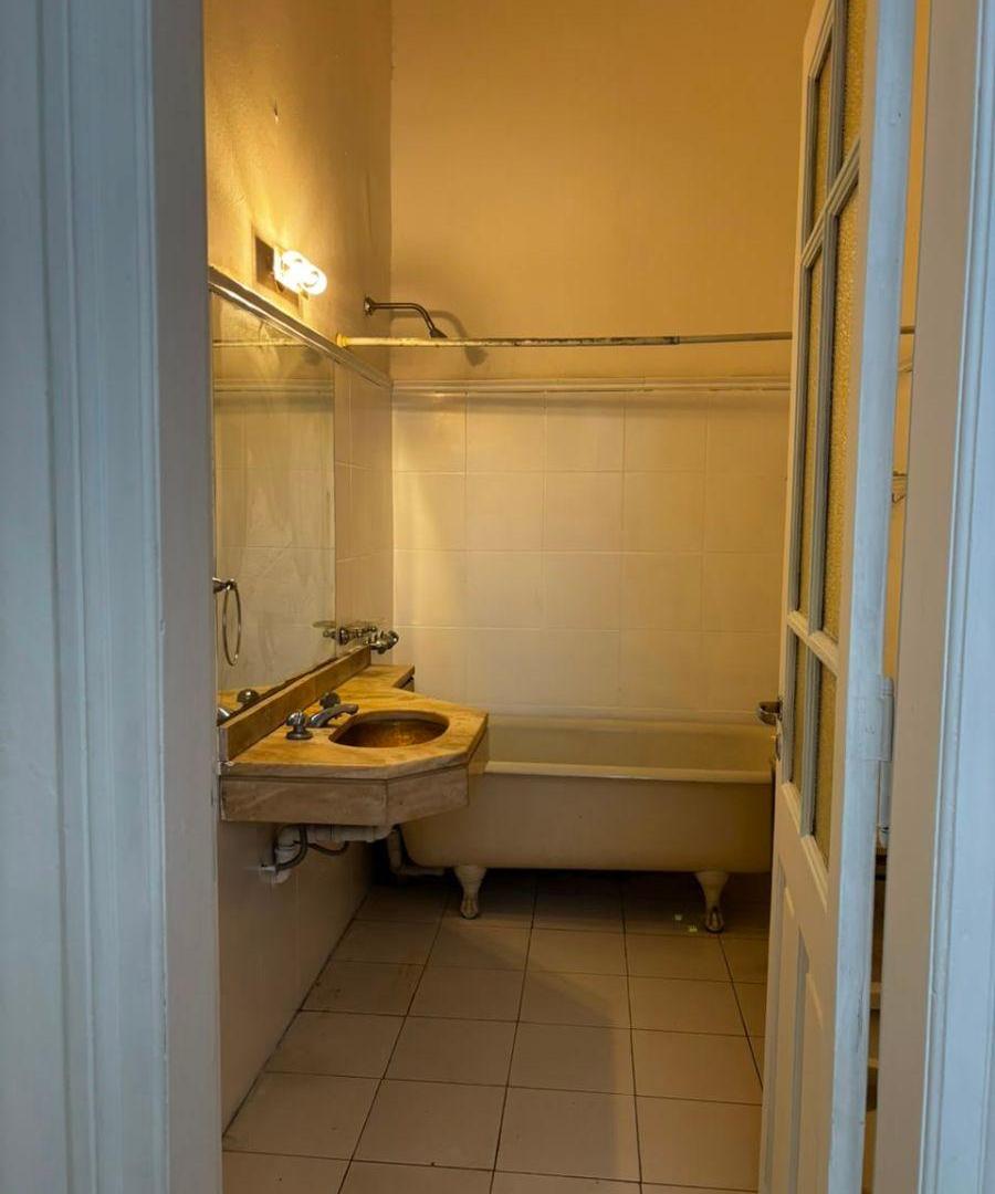 Foto de Amplia oficina/local en planta alta de 170 m² con múltiples destinos, imagen 4