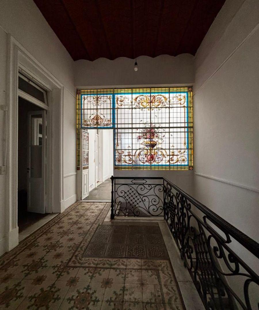Foto de Amplia oficina/local en planta alta de 170 m² con múltiples destinos, imagen 2