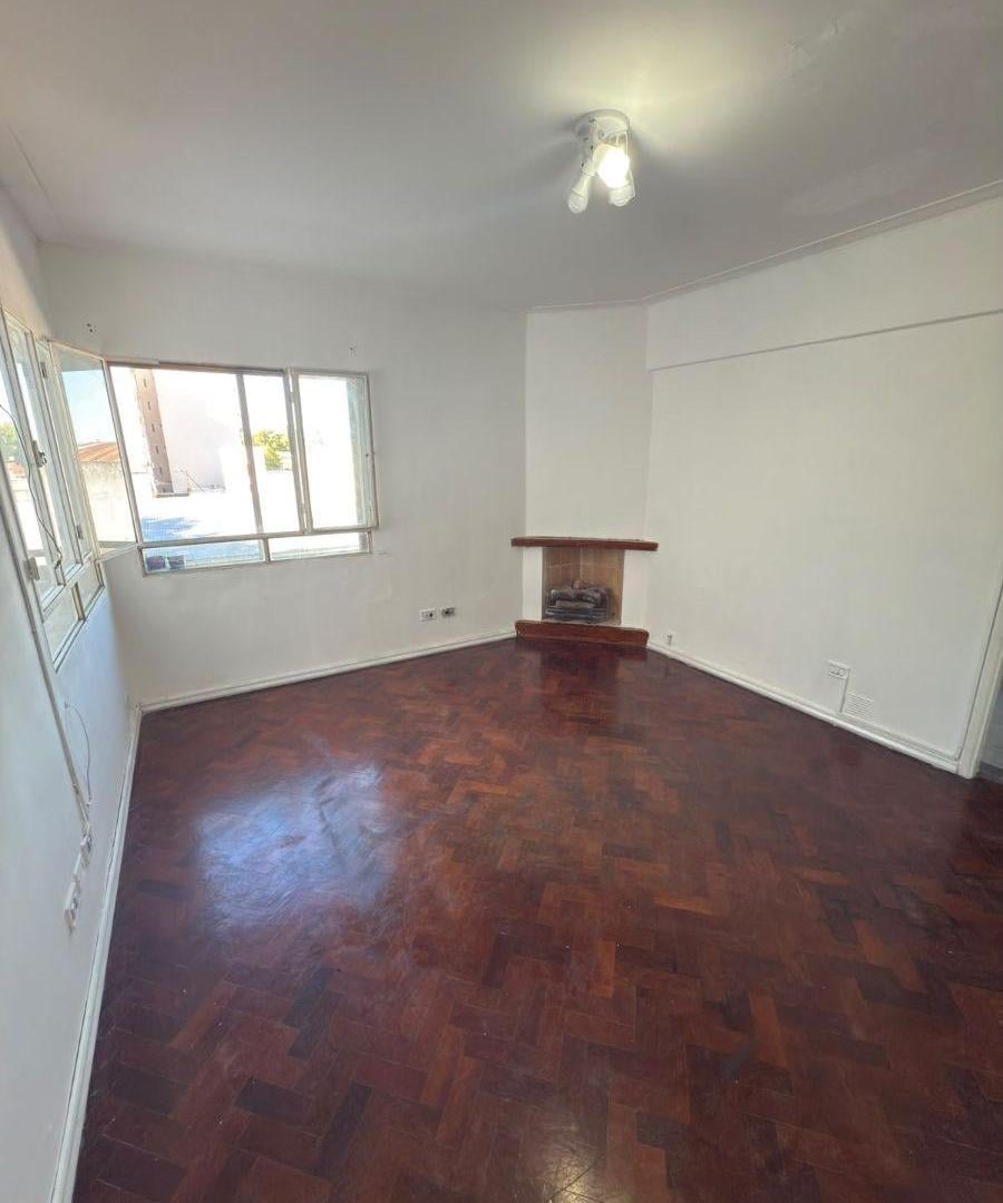 Foto de departamento de 2 dormitorios muy amplio, imagen 1