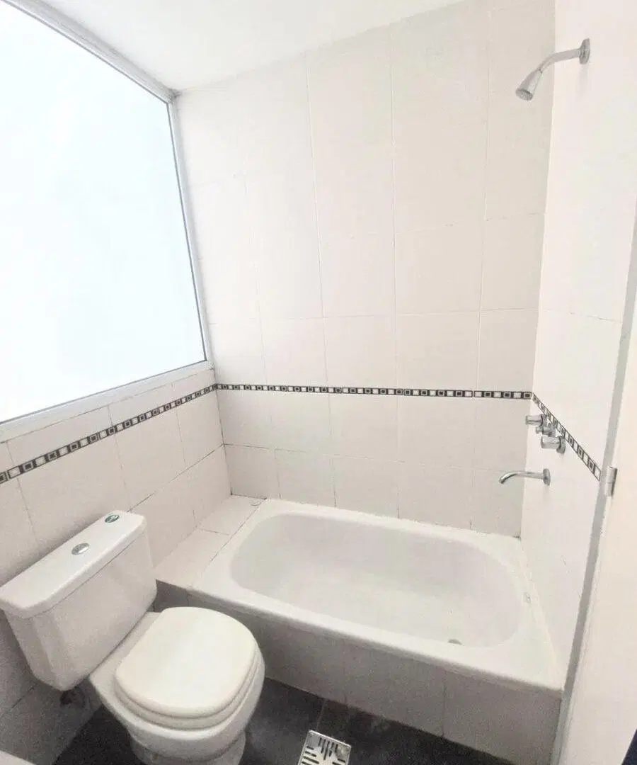 Depto de pasillo de 1 Dormitorio - Cerrito 2