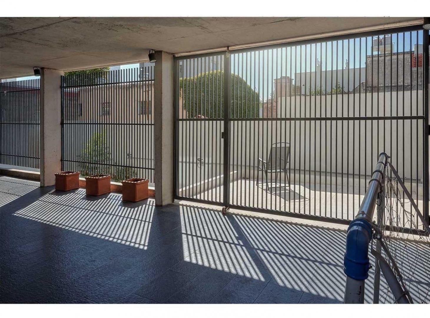Casa 3 dormitorios - Crespo 1550