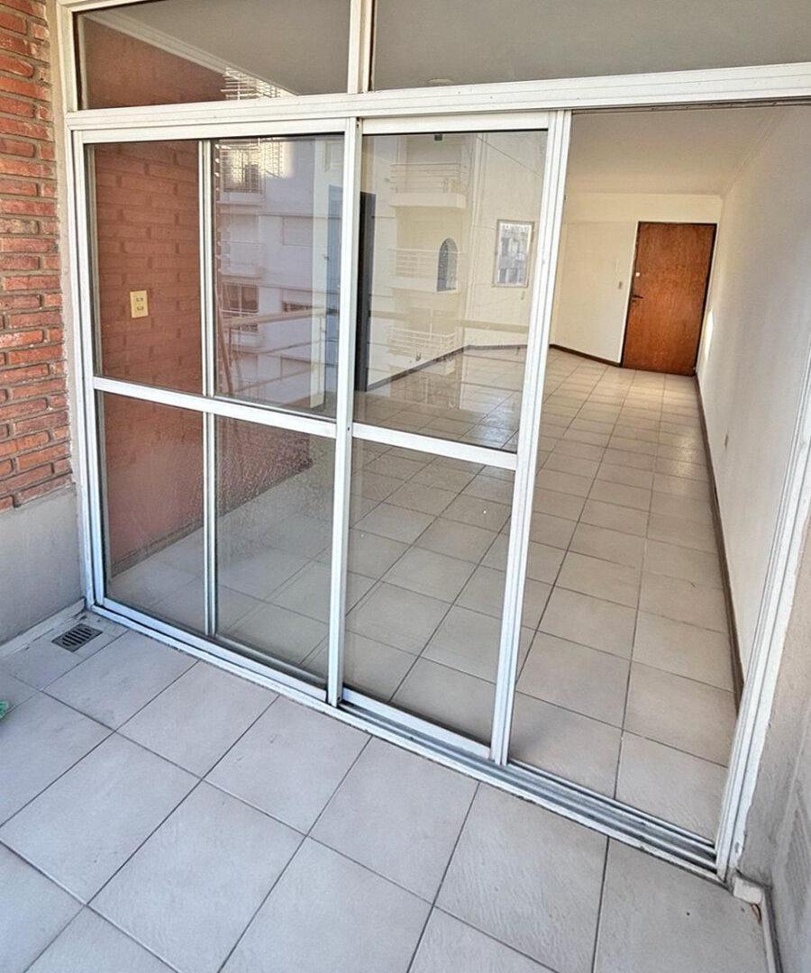 Foto de ALQUILER - Departamento 1 Dormitorio - España 1491, imagen 2