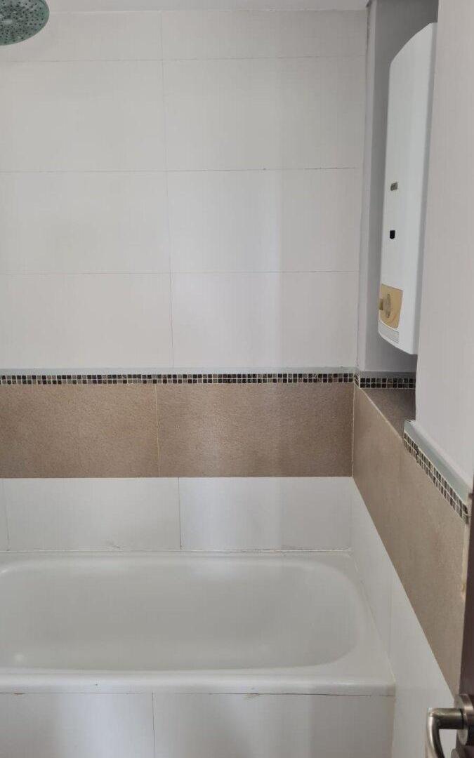 Foto de ALQUILER - Departamento 1 Dormitorio - Pellegrini 338, imagen 3