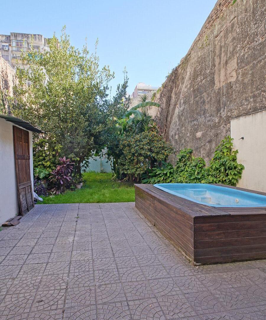 Foto de Casa a reciclar - Corrientes 1448, imagen 1