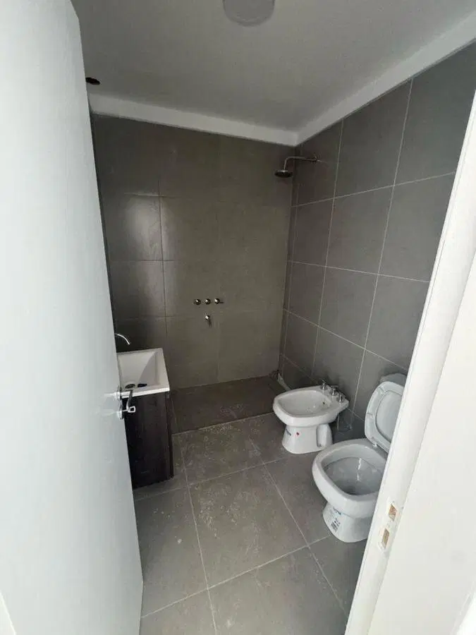 VENDO DUPLEX DE 1 DORMITORIO EN MANANTIALES 1