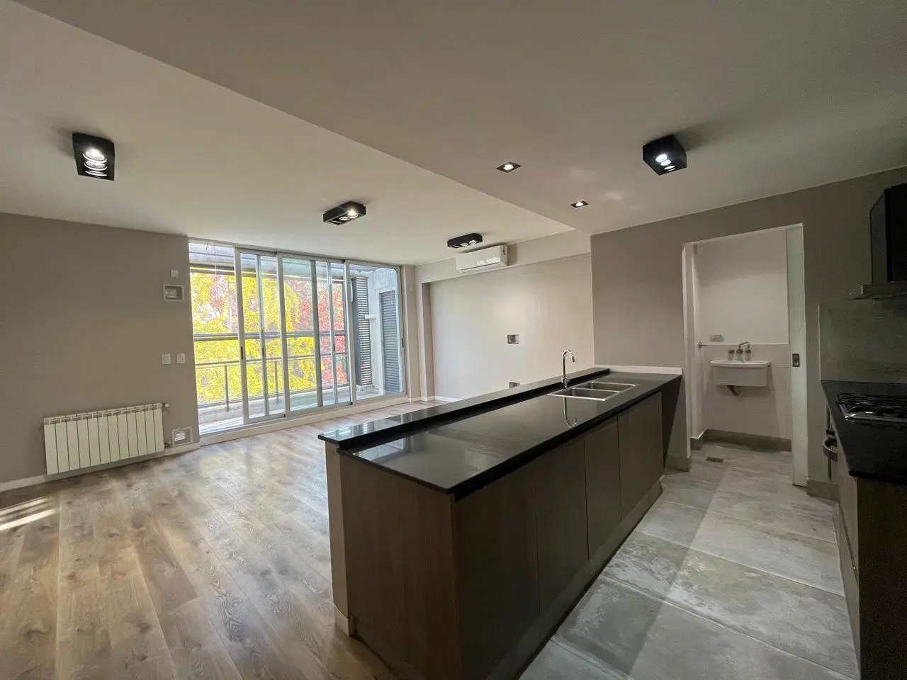 Departamento en Venta calidad premium, tres dormitorios con dos cocheras 3