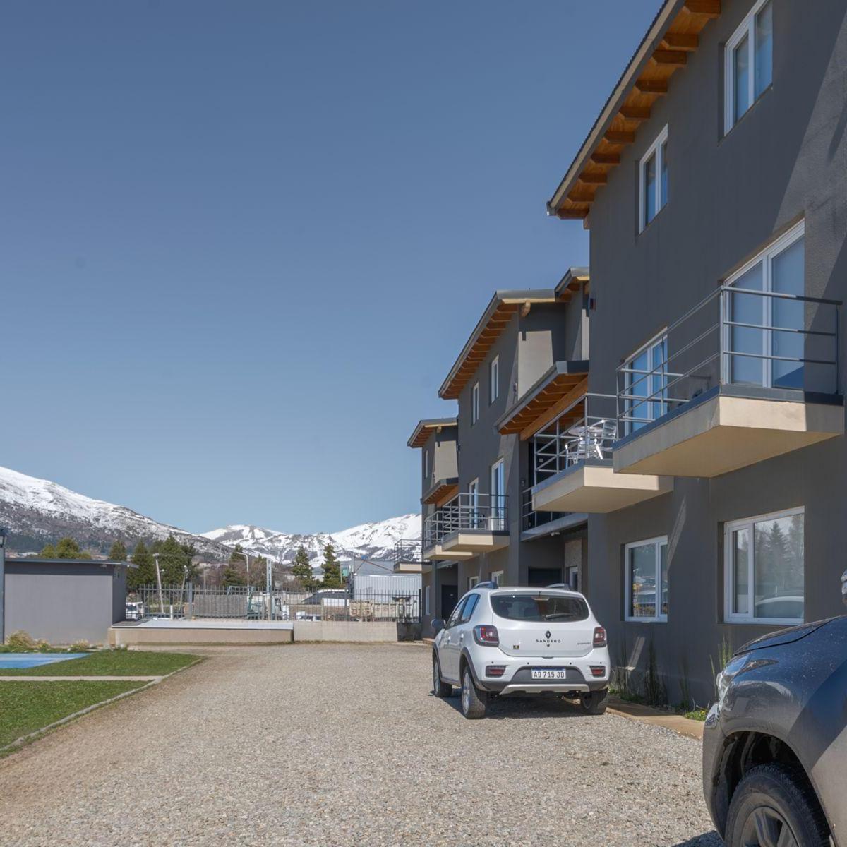 En Venta Duplex y Monoambiente Complejo La Plaza 2