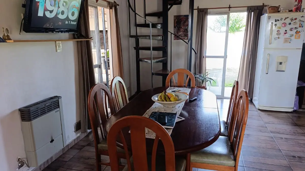 Casa 3 Dormitorios | 1000 m² Terreno | Piscina El Cerrito 4