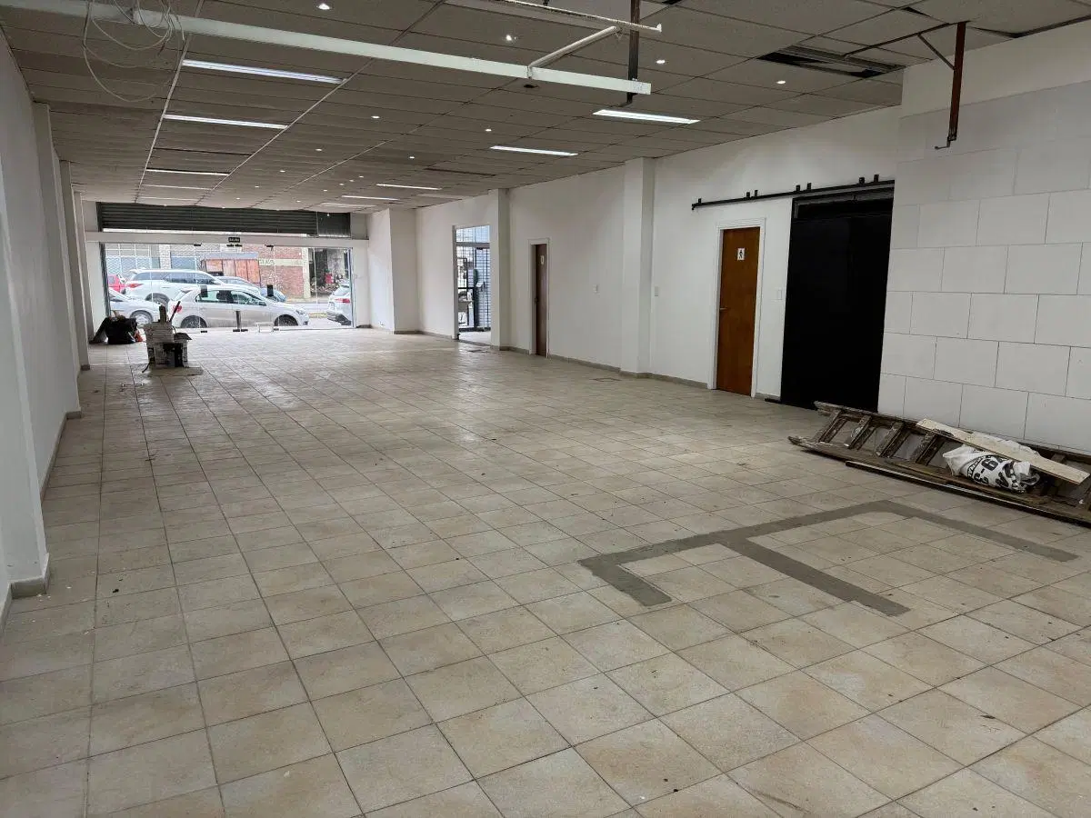 Local Comercial en Alquiler sobre Avenida Luro 7700 | Mar del Plata 4