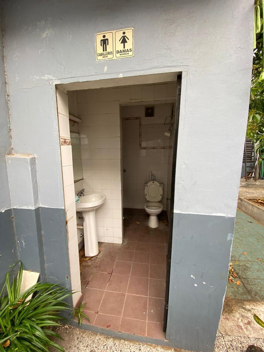 Casa 4 Amb con Galpon en Venta 1