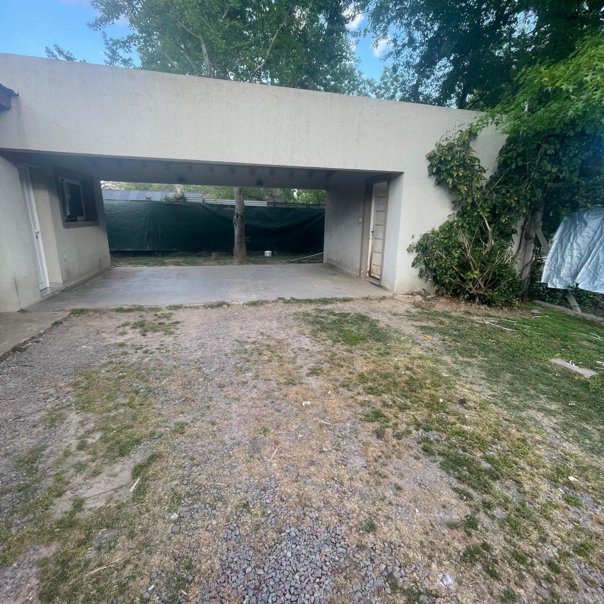 Oportunidad en Villa Elisa Casa con Pileta y Amplio Parque 5