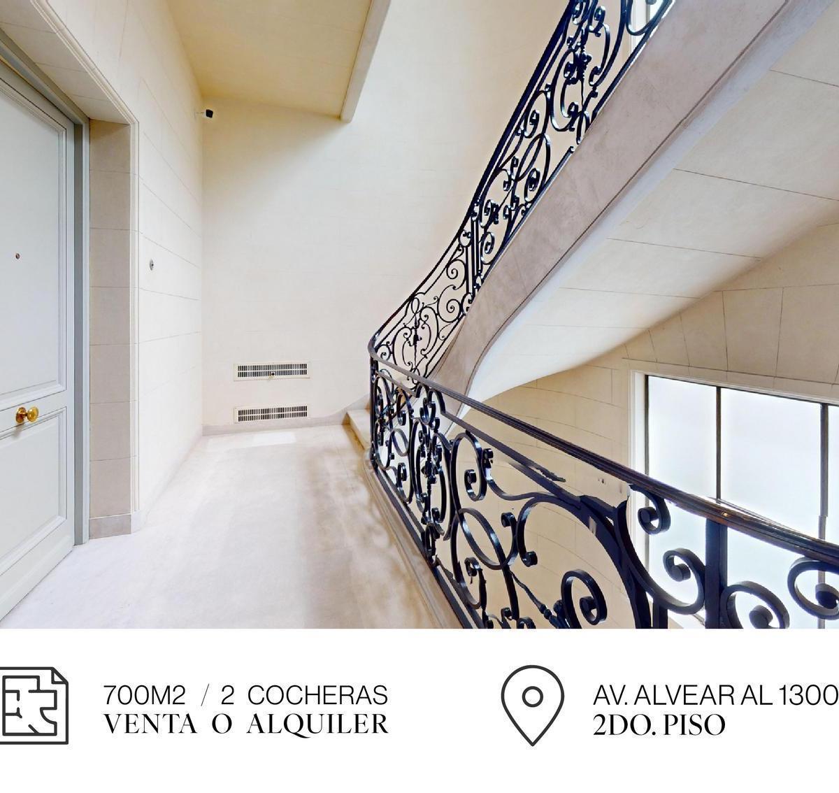 Venta o Alquiler / Departamento 761 m² con 2 Cocheras en Plazoleta Carlos Pellegrini. Recoleta 4