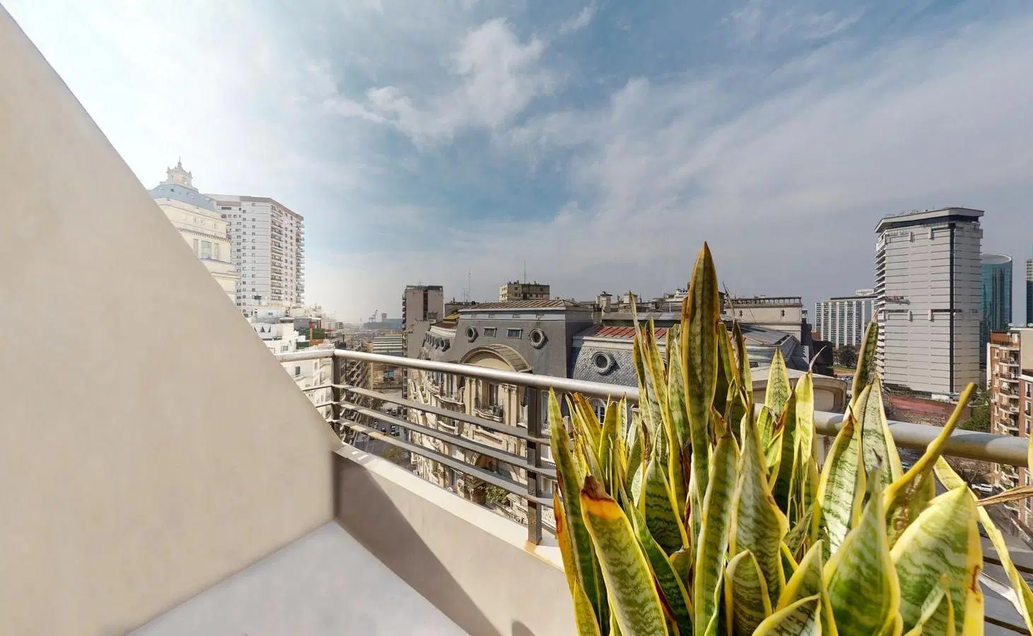 VENTA - Exclusivo Departamento Luminoso con Balcón - Retiro, Esquina Arroyo y Juncal - Patrimonio 4