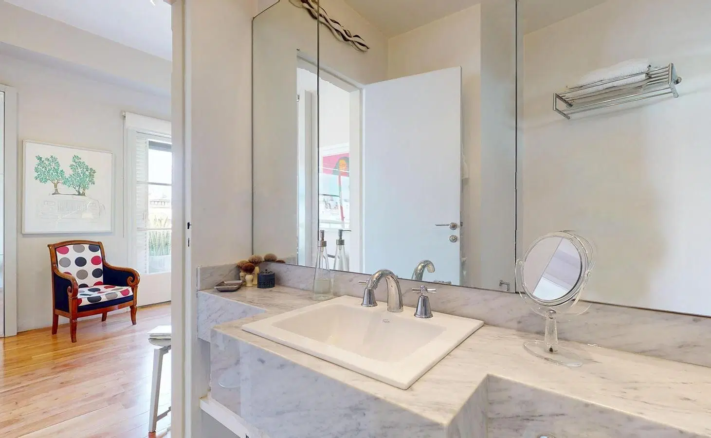 VENTA - Exclusivo Departamento Luminoso con Balcón - Retiro, Esquina Arroyo y Juncal - Patrimonio 5