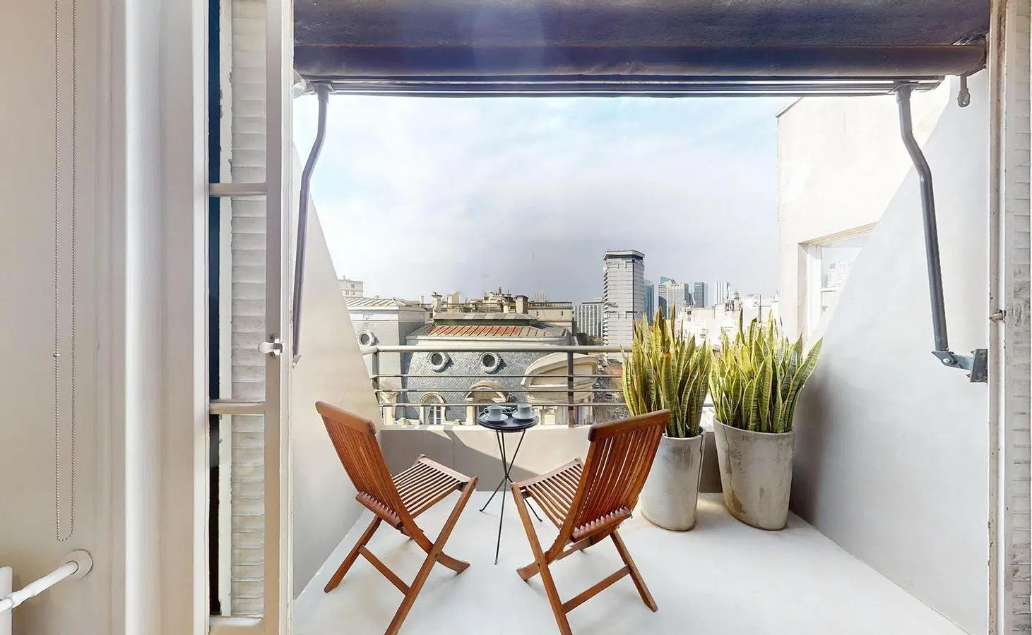 VENTA - Exclusivo Departamento Luminoso con Balcón - Retiro, Esquina Arroyo y Juncal - Patrimonio 2