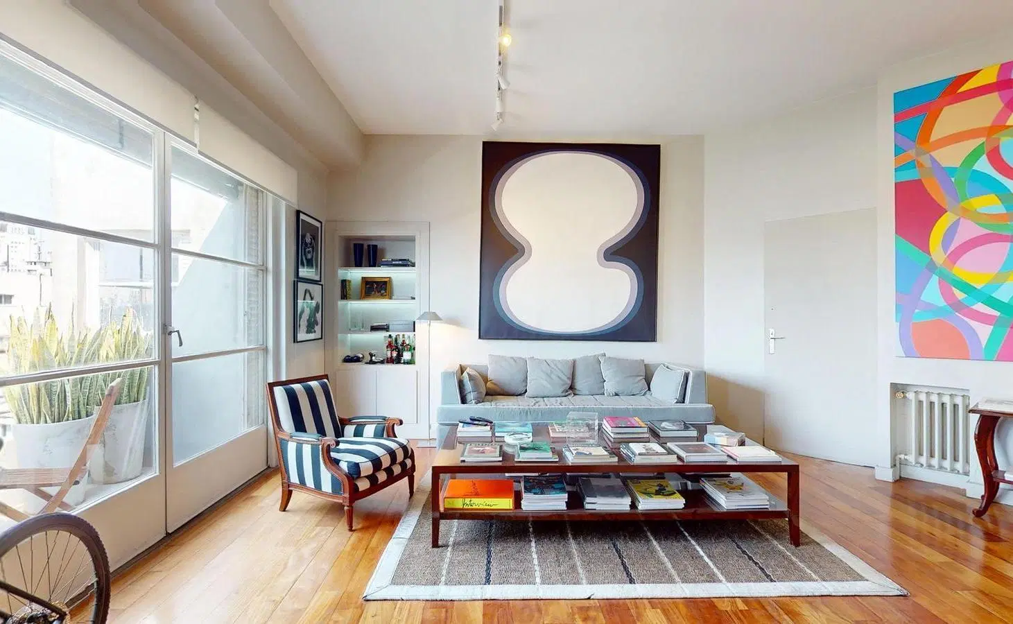 VENTA - Exclusivo Departamento Luminoso con Balcón - Retiro, Esquina Arroyo y Juncal - Patrimonio 8