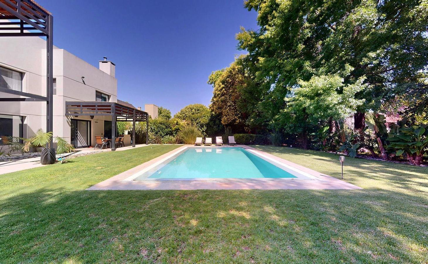 Foto de VENTA – Casa de autor en San Jorge Village Country Club | 4 suites |, imagen 1